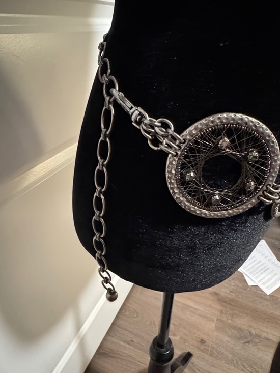 Chico’s Silver-Tone Filigree Link Waist Chain Belt. NWOT. Size S-M - Picture 3 of 9